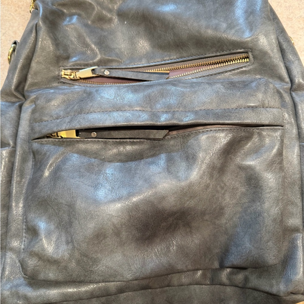 Stylish Gray Leather Bag